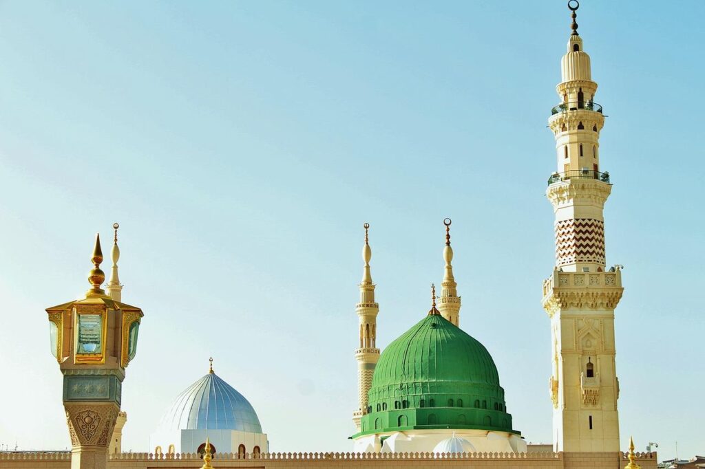 Essay on Hazrat Muhammad (PBUH) 